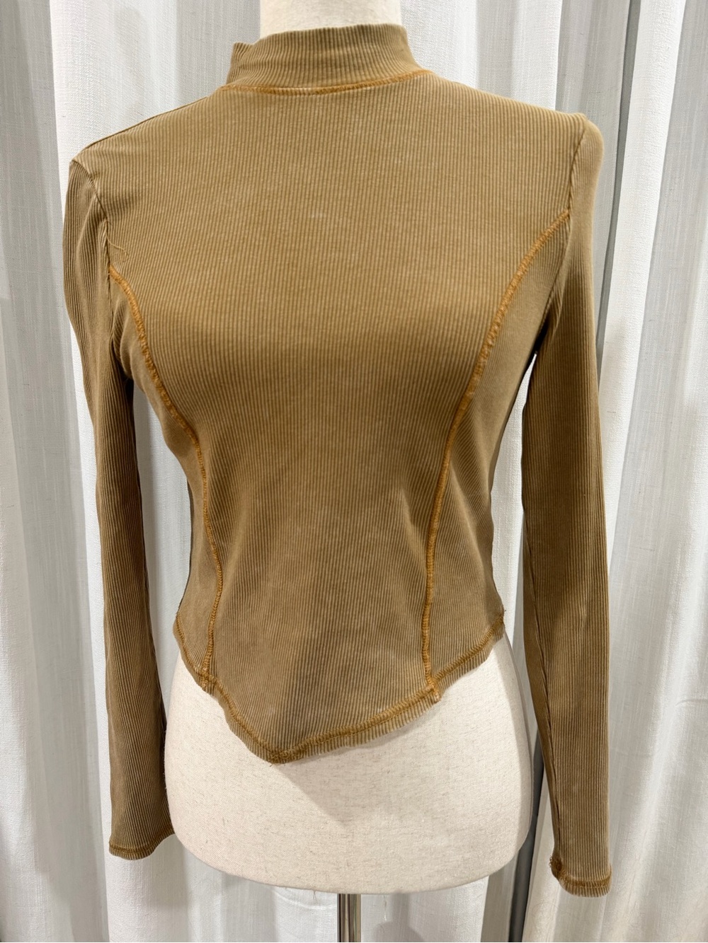 Women’s Long Sleeve Mock Neck Top